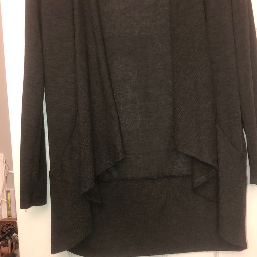Cardigan - Picture 2 of 4